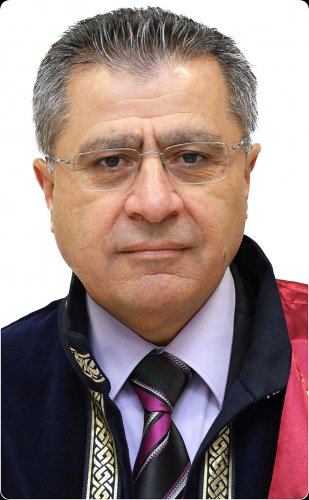 Prof. Dr. Kamuran Reçber :akademisyen - yazar: :::::Zara:::::